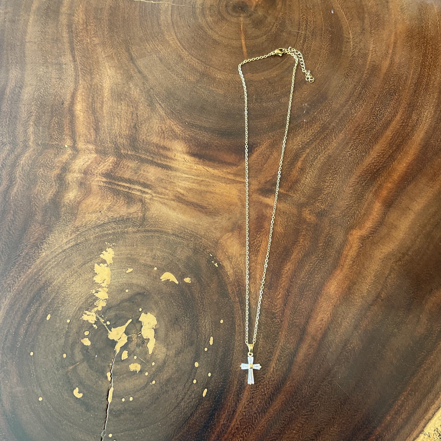 Collar Mini Cruz Zirconia Del Desierto